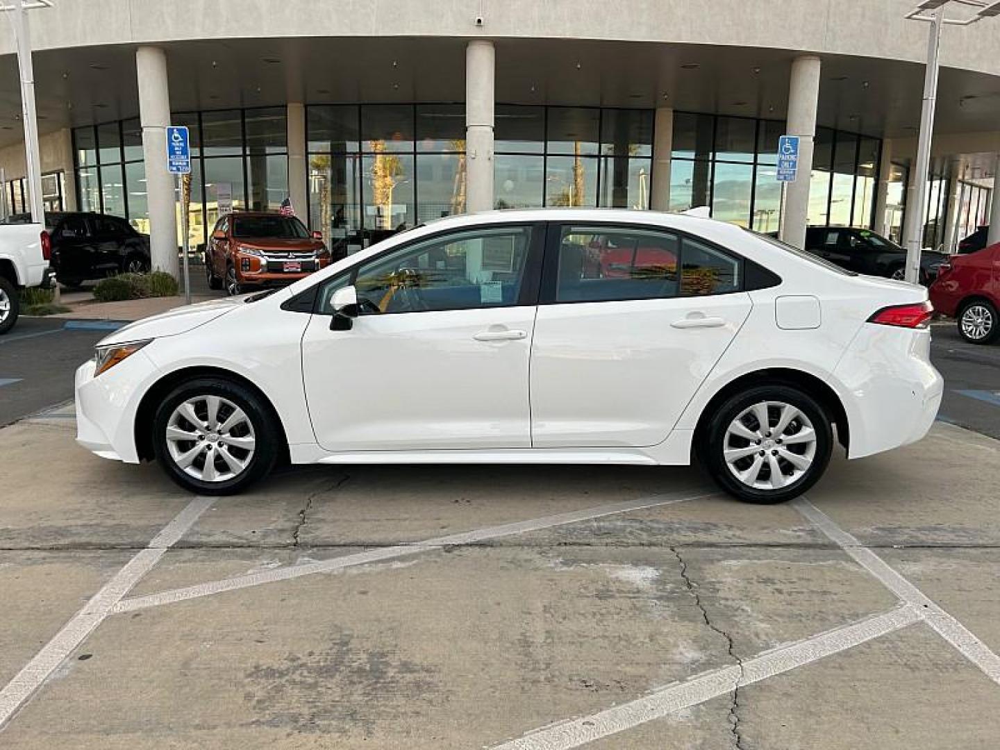 2024 WHITE Toyota Corolla (5YFB4MDEXRP) with an 4-Cyl Hybrid 1.8 Liter engine, Automatic CVT transmission, located at 412 Auto Vista Drive, Palmdale, CA, 93551, (661) 945-0620, 34.592636, -118.136681 - Photo#4
