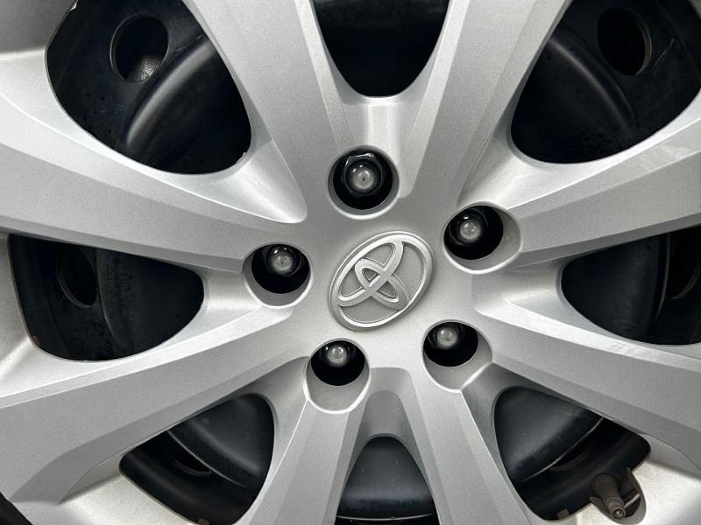 2024 GRAY Toyota Corolla (5YFB4MDE6RP) with an 4-Cyl Hybrid 1.8 Liter engine, Automatic CVT transmission, located at 412 Auto Vista Drive, Palmdale, CA, 93551, (661) 945-0620, 34.592636, -118.136681 - Photo#7