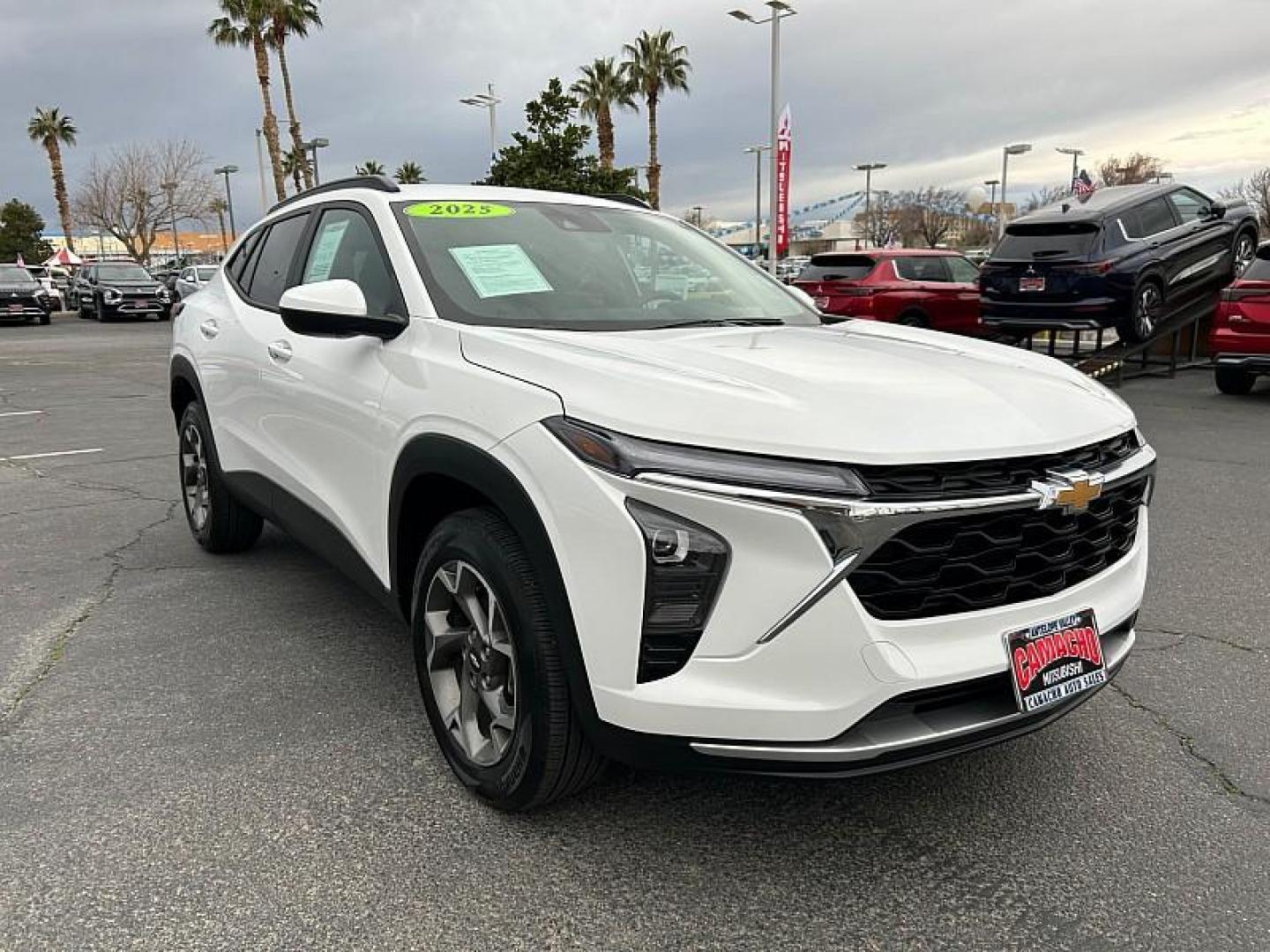 2025 WHITE Chevrolet Trax (KL77LHEP0SC) with an 3-Cyl Turbo 1.2 Liter engine, Automatic transmission, located at 412 Auto Vista Drive, Palmdale, CA, 93551, (661) 945-0620, 34.592636, -118.136681 - Photo#0