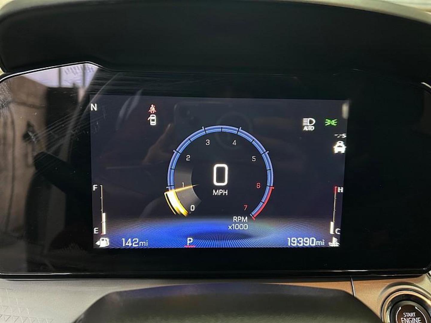 2025 WHITE Chevrolet Trax (KL77LHEP0SC) with an 3-Cyl Turbo 1.2 Liter engine, Automatic transmission, located at 412 Auto Vista Drive, Palmdale, CA, 93551, (661) 945-0620, 34.592636, -118.136681 - Photo#33