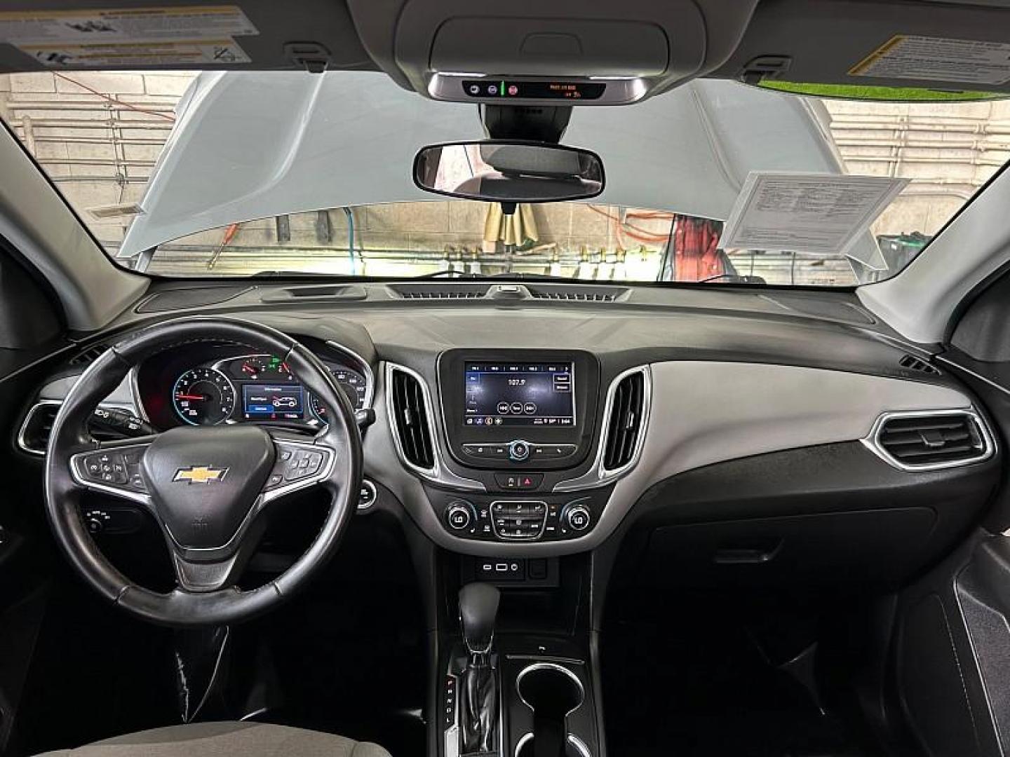 2024 SILVER Chevrolet Equinox (3GNAXUEGXRL) with an 4-Cyl Turbo 1.5 Liter engine, Automatic 6-Spd w/Overdrive transmission, located at 412 Auto Vista Drive, Palmdale, CA, 93551, (661) 945-0620, 34.592636, -118.136681 - Photo#18