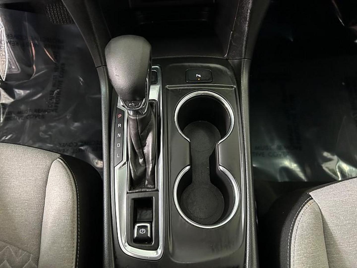 2024 SILVER Chevrolet Equinox (3GNAXUEGXRL) with an 4-Cyl Turbo 1.5 Liter engine, Automatic 6-Spd w/Overdrive transmission, located at 412 Auto Vista Drive, Palmdale, CA, 93551, (661) 945-0620, 34.592636, -118.136681 - Photo#20