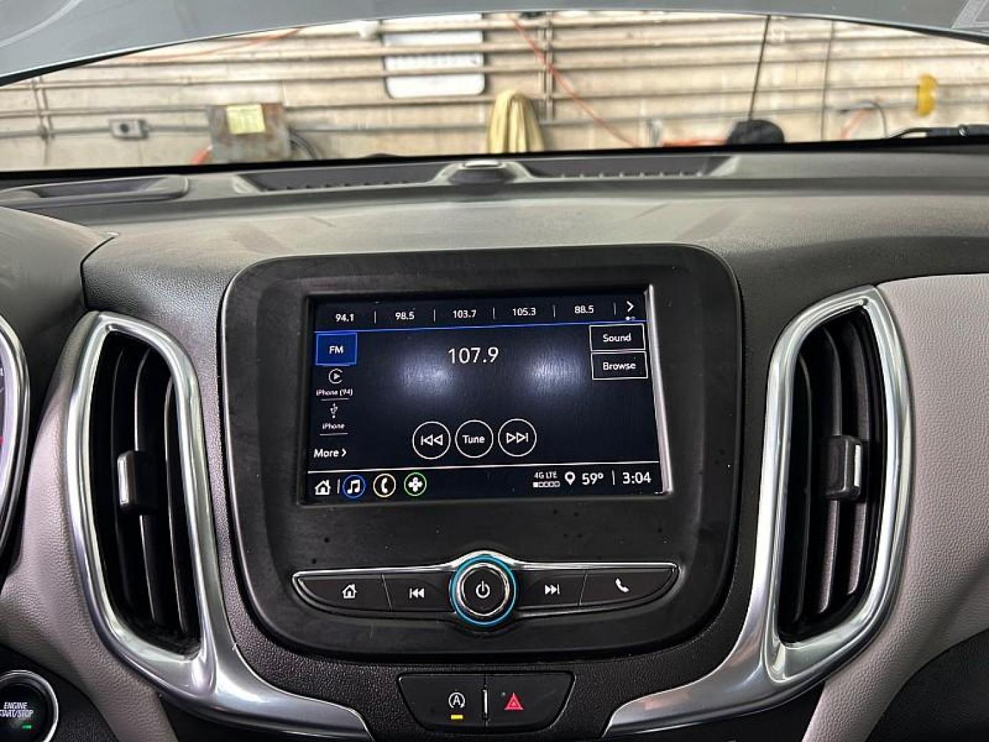 2024 SILVER Chevrolet Equinox (3GNAXUEGXRL) with an 4-Cyl Turbo 1.5 Liter engine, Automatic 6-Spd w/Overdrive transmission, located at 412 Auto Vista Drive, Palmdale, CA, 93551, (661) 945-0620, 34.592636, -118.136681 - Photo#22