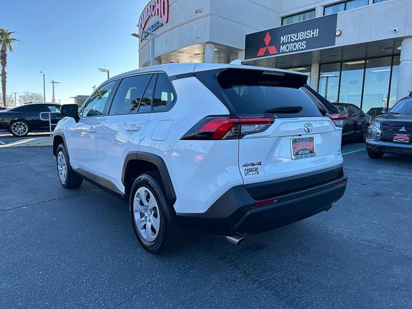2024 WHITE Toyota RAV4 (2T3F1RFV8RC) with an 4-Cyl 2.5 Liter engine, Automatic 8-Spd w/Direct transmission, located at 412 Auto Vista Drive, Palmdale, CA, 93551, (661) 945-0620, 34.592636, -118.136681 - Photo#11