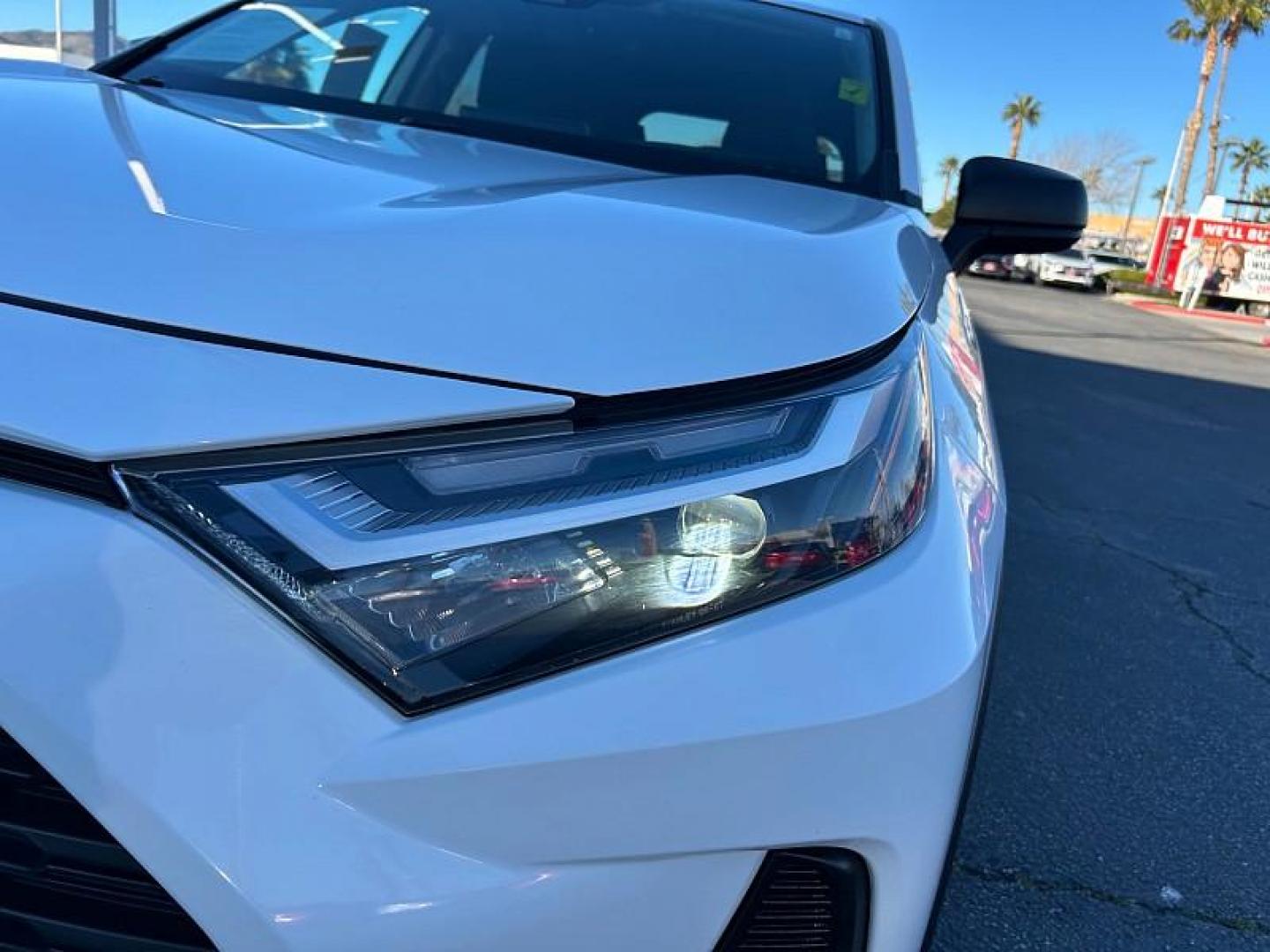 2024 WHITE Toyota RAV4 (2T3F1RFV8RC) with an 4-Cyl 2.5 Liter engine, Automatic 8-Spd w/Direct transmission, located at 412 Auto Vista Drive, Palmdale, CA, 93551, (661) 945-0620, 34.592636, -118.136681 - Photo#14