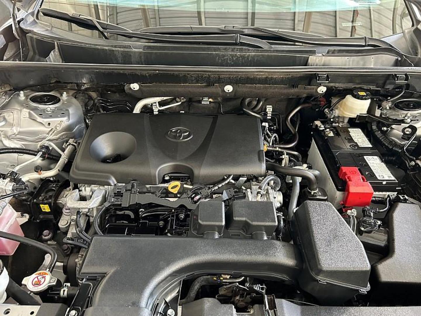 2024 SILVER Toyota RAV4 (2T3F1RFV4RW) with an 4-Cyl 2.5 Liter engine, Automatic 8-Spd w/Direct transmission, located at 412 Auto Vista Drive, Palmdale, CA, 93551, (661) 945-0620, 34.592636, -118.136681 - Photo#35