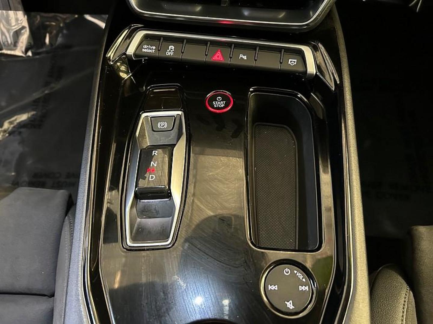 2022 BLACK Audi e-tron GT (WAUFJBFW6N7) with an Dual AC Electric Motors engine, Single-Speed Fixed Gear transmission, located at 412 Auto Vista Drive, Palmdale, CA, 93551, (661) 945-0620, 34.592636, -118.136681 - Photo#18