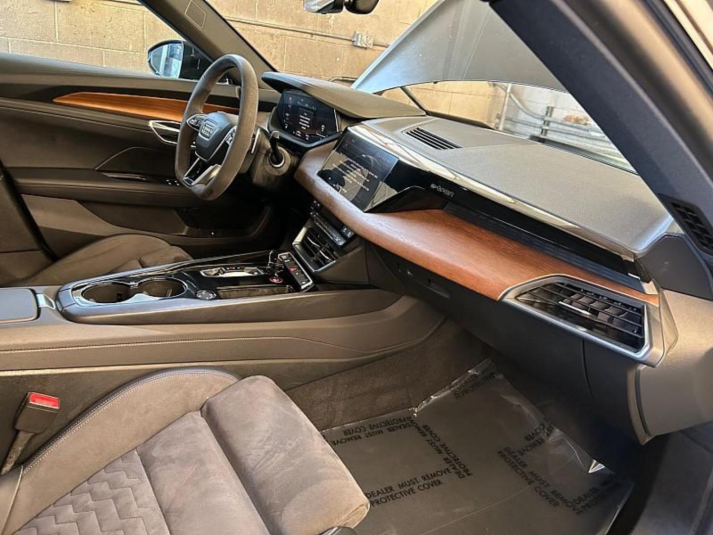 2022 BLACK Audi e-tron GT (WAUFJBFW6N7) with an Dual AC Electric Motors engine, Single-Speed Fixed Gear transmission, located at 412 Auto Vista Drive, Palmdale, CA, 93551, (661) 945-0620, 34.592636, -118.136681 - Photo#28