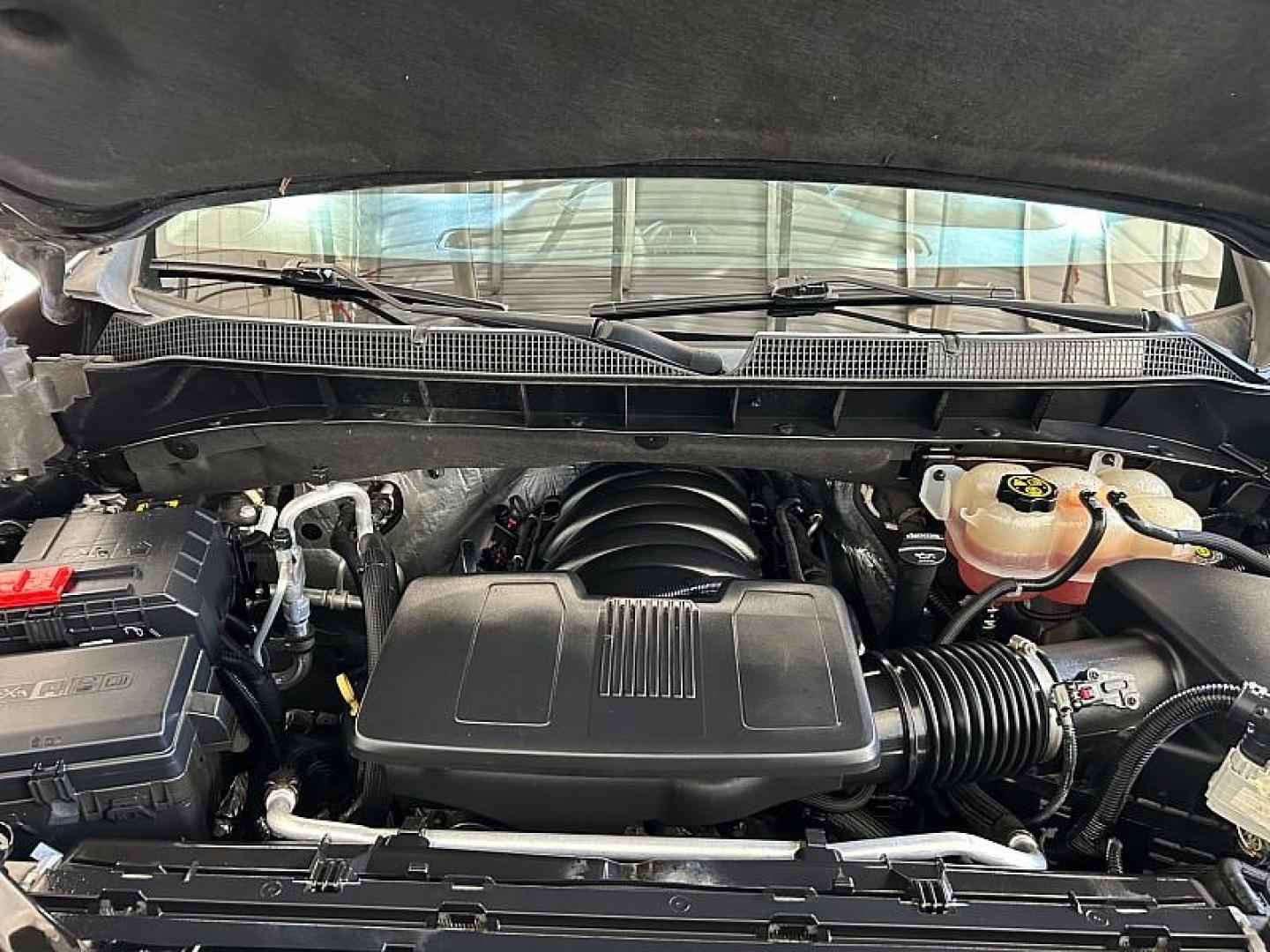 2020 BLACK Chevrolet Silverado 1500 4WD (3GCUYEED0LG) with an 8-Cyl 5.3 Liter engine, Automatic transmission, located at 412 Auto Vista Drive, Palmdale, CA, 93551, (661) 945-0620, 34.592636, -118.136681 - Photo#25