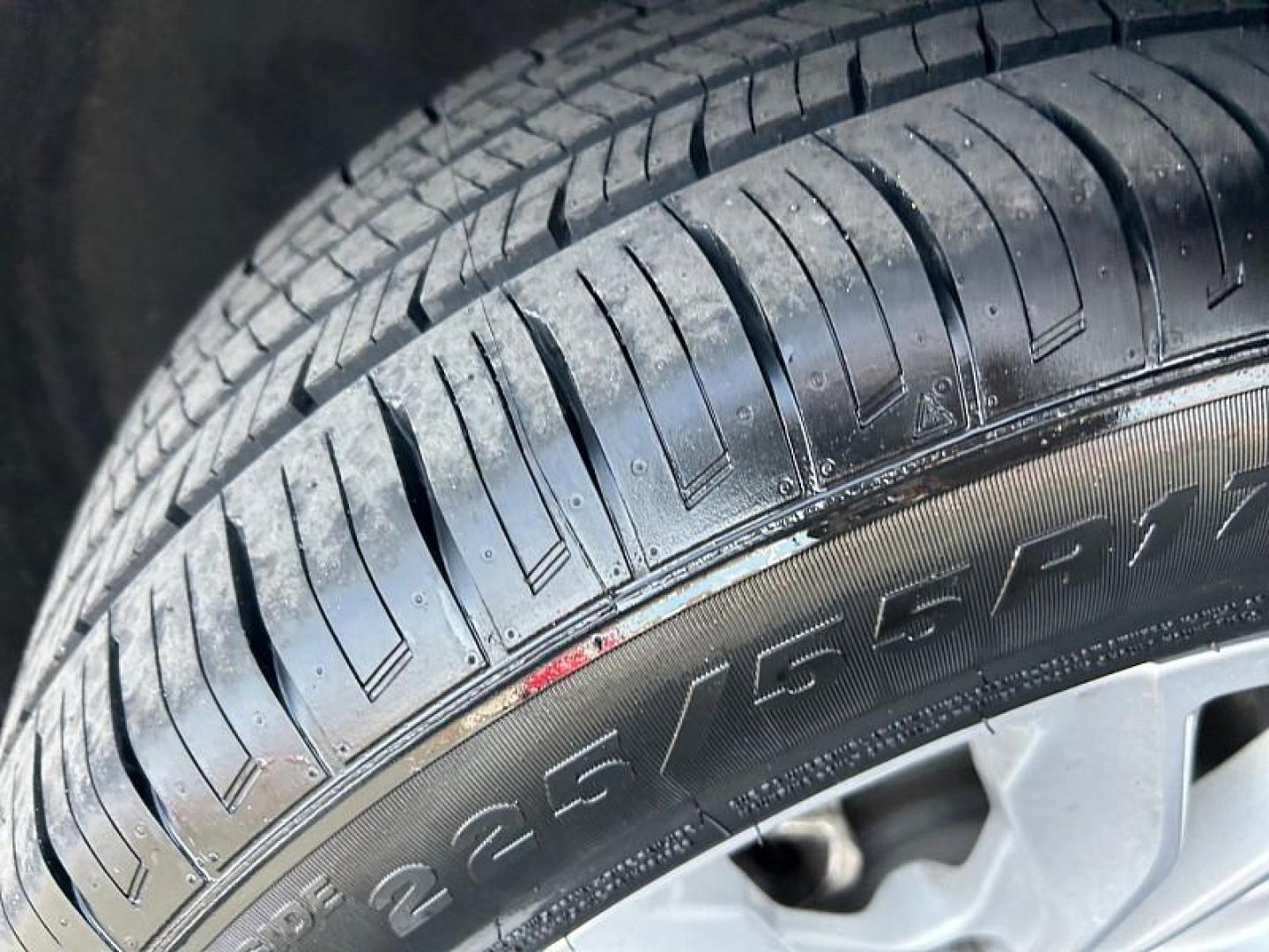 2024 GRAY Chevrolet Malibu (1G1ZD5ST9RF) with an 4-Cyl Turbo 1.5 Liter engine, Automatic CVT transmission, located at 412 Auto Vista Drive, Palmdale, CA, 93551, (661) 945-0620, 34.592636, -118.136681 - Photo#15