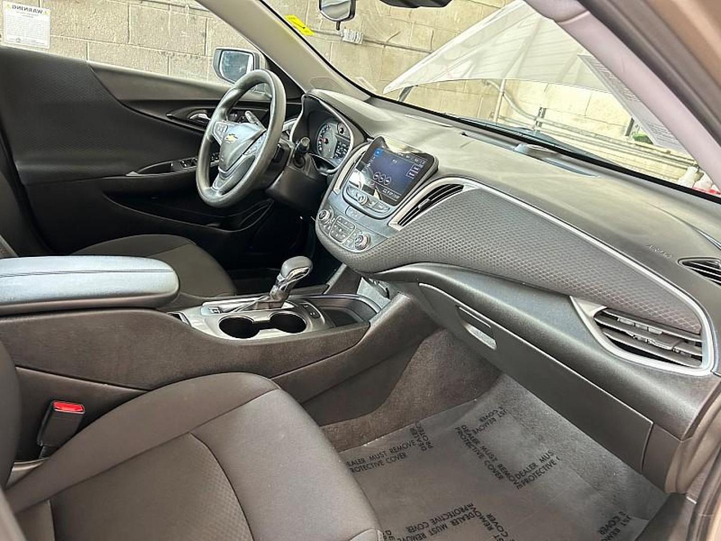 2024 GRAY Chevrolet Malibu (1G1ZD5ST9RF) with an 4-Cyl Turbo 1.5 Liter engine, Automatic CVT transmission, located at 412 Auto Vista Drive, Palmdale, CA, 93551, (661) 945-0620, 34.592636, -118.136681 - Photo#29