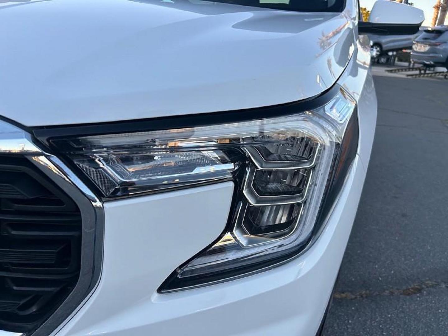 2024 WHITE GMC Terrain (3GKALMEG0RL) with an 4-Cyl Turbo 1.5 Liter engine, Automatic 9-Spd transmission, located at 412 Auto Vista Drive, Palmdale, CA, 93551, (661) 945-0620, 34.592636, -118.136681 - Photo#42