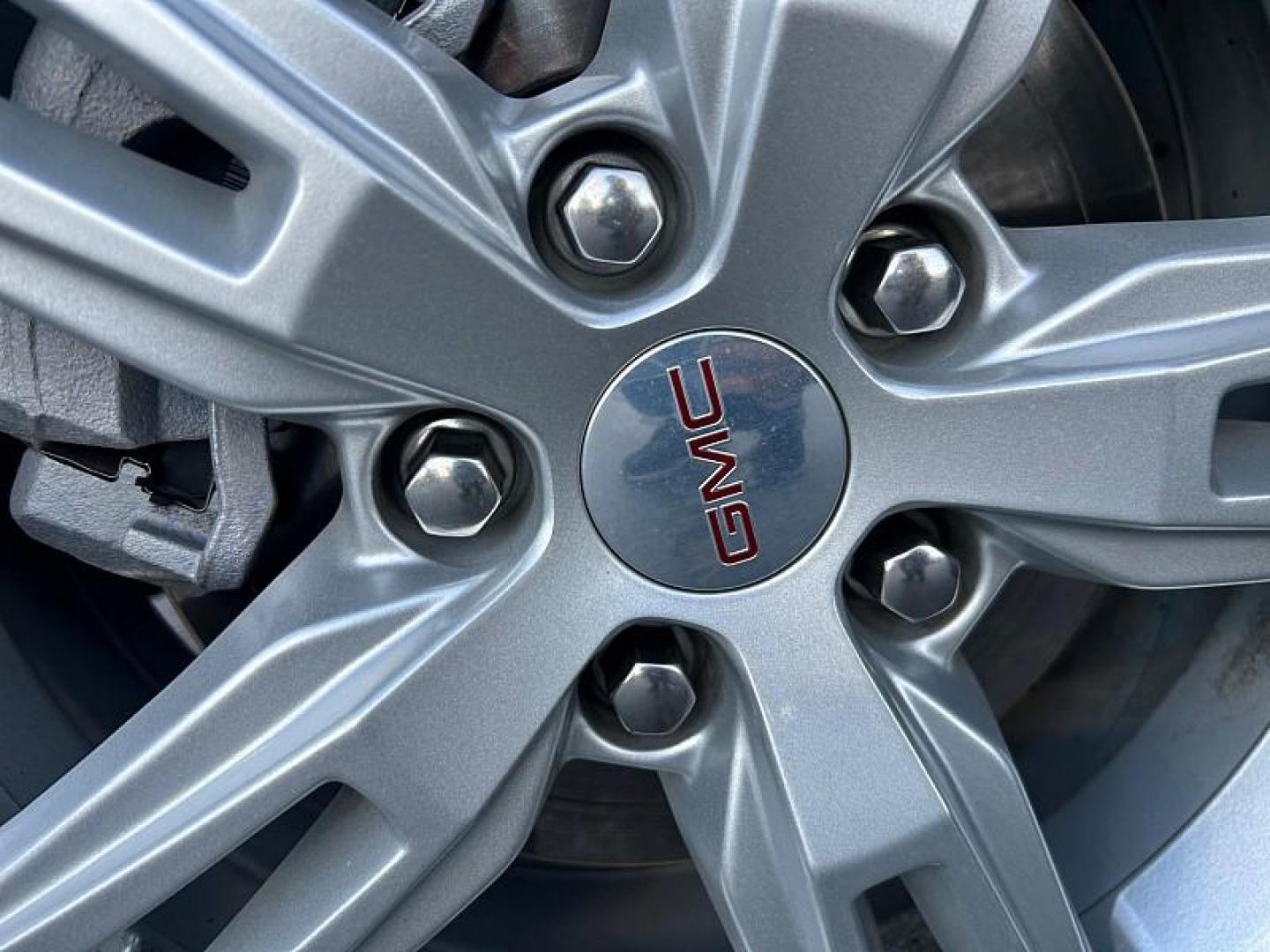 2024 WHITE GMC Terrain (3GKALMEG0RL) with an 4-Cyl Turbo 1.5 Liter engine, Automatic 9-Spd transmission, located at 412 Auto Vista Drive, Palmdale, CA, 93551, (661) 945-0620, 34.592636, -118.136681 - Photo#46