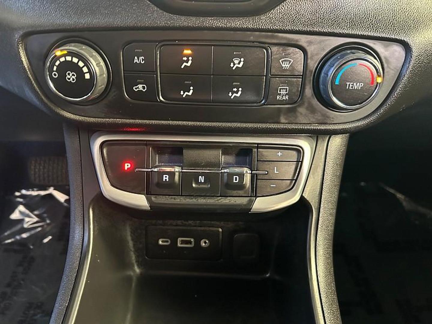 2024 WHITE GMC Terrain (3GKALMEG0RL) with an 4-Cyl Turbo 1.5 Liter engine, Automatic 9-Spd transmission, located at 412 Auto Vista Drive, Palmdale, CA, 93551, (661) 945-0620, 34.592636, -118.136681 - Photo#55