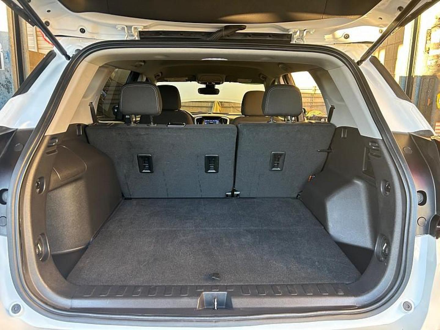 2024 WHITE GMC Terrain (3GKALMEG0RL) with an 4-Cyl Turbo 1.5 Liter engine, Automatic 9-Spd transmission, located at 412 Auto Vista Drive, Palmdale, CA, 93551, (661) 945-0620, 34.592636, -118.136681 - Photo#60