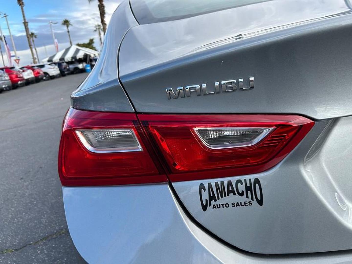 2024 GRAY Chevrolet Malibu (1G1ZD5ST8RF) with an 4-Cyl Turbo 1.5 Liter engine, Automatic CVT transmission, located at 412 Auto Vista Drive, Palmdale, CA, 93551, (661) 945-0620, 34.592636, -118.136681 - Photo#11