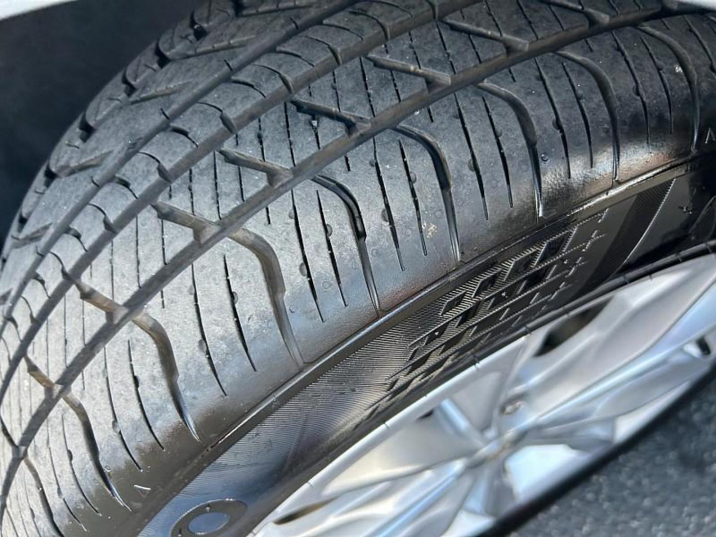 2024 GRAY Chevrolet Malibu (1G1ZD5ST8RF) with an 4-Cyl Turbo 1.5 Liter engine, Automatic CVT transmission, located at 412 Auto Vista Drive, Palmdale, CA, 93551, (661) 945-0620, 34.592636, -118.136681 - Photo#15