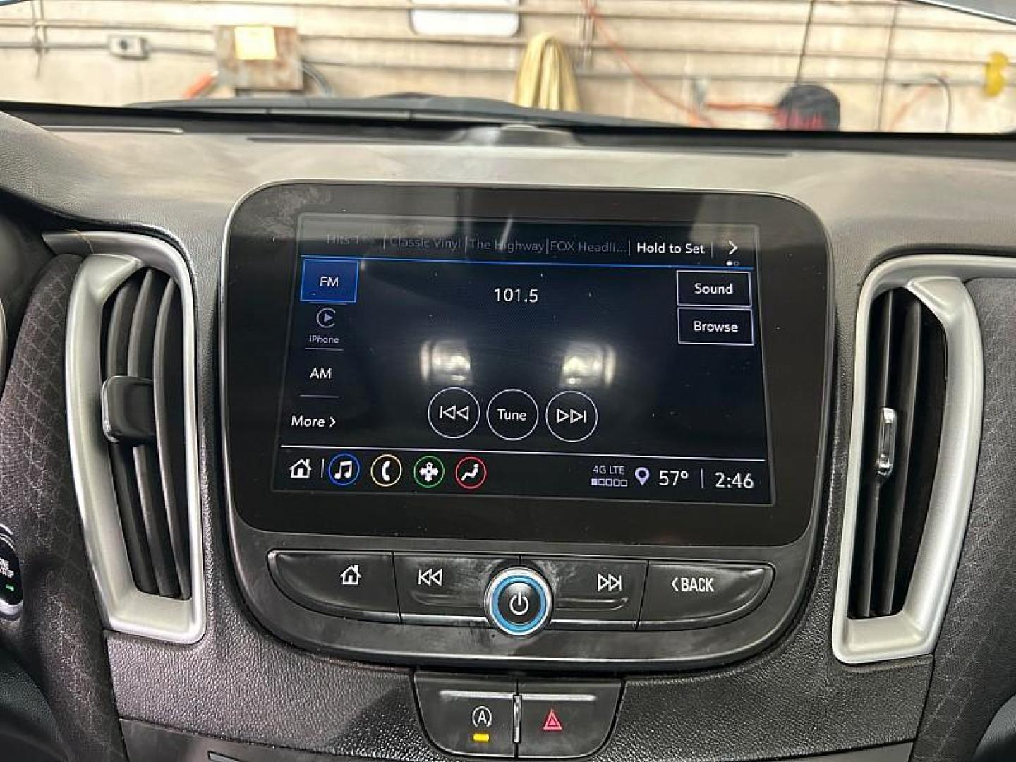 2024 GRAY Chevrolet Malibu (1G1ZD5ST8RF) with an 4-Cyl Turbo 1.5 Liter engine, Automatic CVT transmission, located at 412 Auto Vista Drive, Palmdale, CA, 93551, (661) 945-0620, 34.592636, -118.136681 - Photo#19