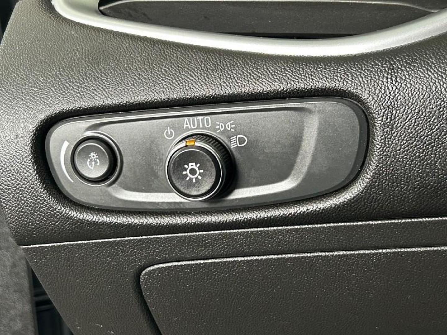 2024 GRAY Chevrolet Malibu (1G1ZD5ST8RF) with an 4-Cyl Turbo 1.5 Liter engine, Automatic CVT transmission, located at 412 Auto Vista Drive, Palmdale, CA, 93551, (661) 945-0620, 34.592636, -118.136681 - Photo#25