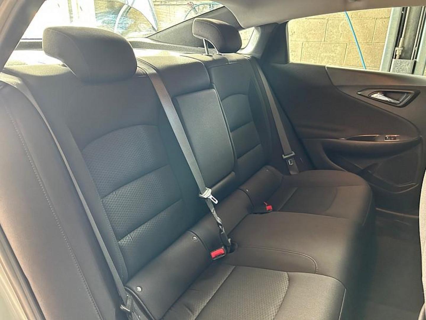 2024 GRAY Chevrolet Malibu (1G1ZD5ST8RF) with an 4-Cyl Turbo 1.5 Liter engine, Automatic CVT transmission, located at 412 Auto Vista Drive, Palmdale, CA, 93551, (661) 945-0620, 34.592636, -118.136681 - Photo#28