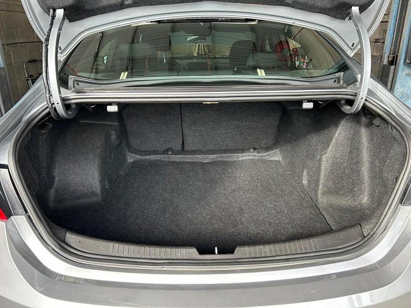 2024 GRAY Chevrolet Malibu (1G1ZD5ST8RF) with an 4-Cyl Turbo 1.5 Liter engine, Automatic CVT transmission, located at 412 Auto Vista Drive, Palmdale, CA, 93551, (661) 945-0620, 34.592636, -118.136681 - Photo#29