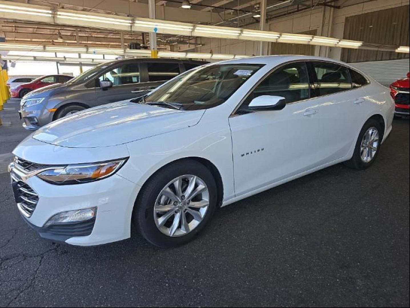 2023 WHITE Chevrolet Malibu (1G1ZD5ST7PF) with an 4-Cyl Turbo 1.5 Liter engine, Automatic CVT transmission, located at 412 Auto Vista Drive, Palmdale, CA, 93551, (661) 945-0620, 34.592636, -118.136681 - Photo#1