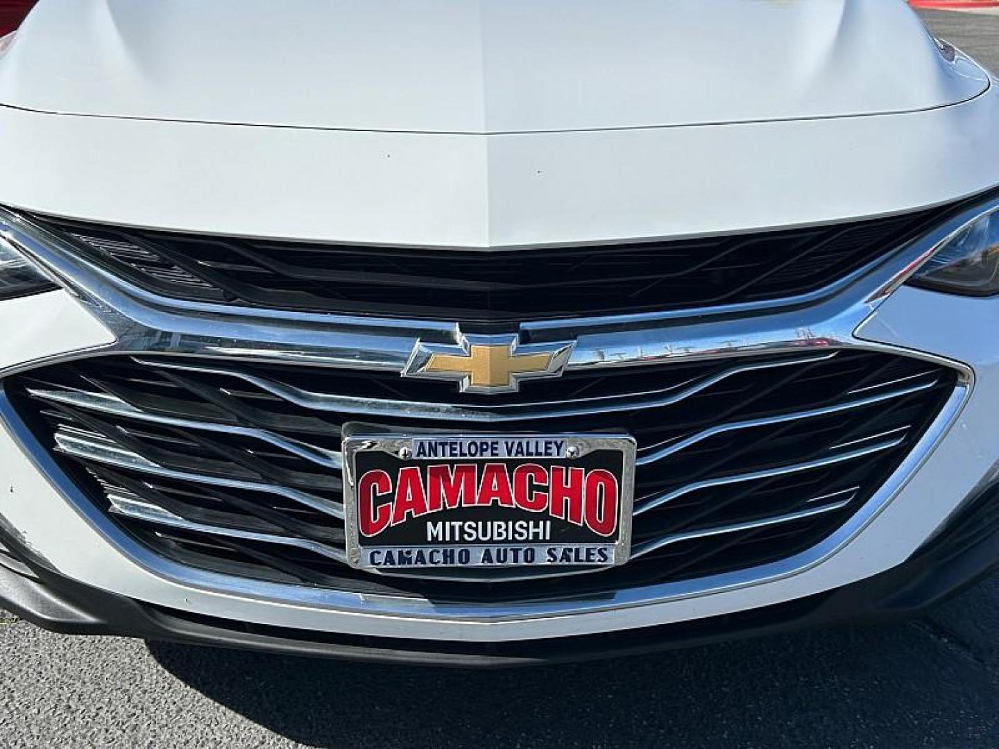 2023 WHITE Chevrolet Malibu (1G1ZD5ST7PF) with an 4-Cyl Turbo 1.5 Liter engine, Automatic CVT transmission, located at 412 Auto Vista Drive, Palmdale, CA, 93551, (661) 945-0620, 34.592636, -118.136681 - Photo#13