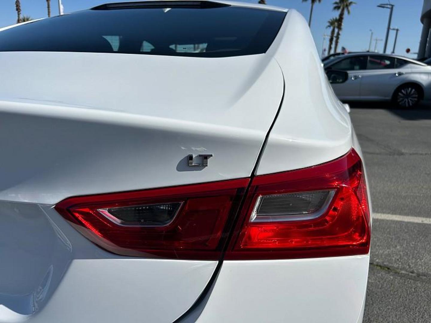 2023 WHITE Chevrolet Malibu (1G1ZD5ST7PF) with an 4-Cyl Turbo 1.5 Liter engine, Automatic CVT transmission, located at 412 Auto Vista Drive, Palmdale, CA, 93551, (661) 945-0620, 34.592636, -118.136681 - Photo#19