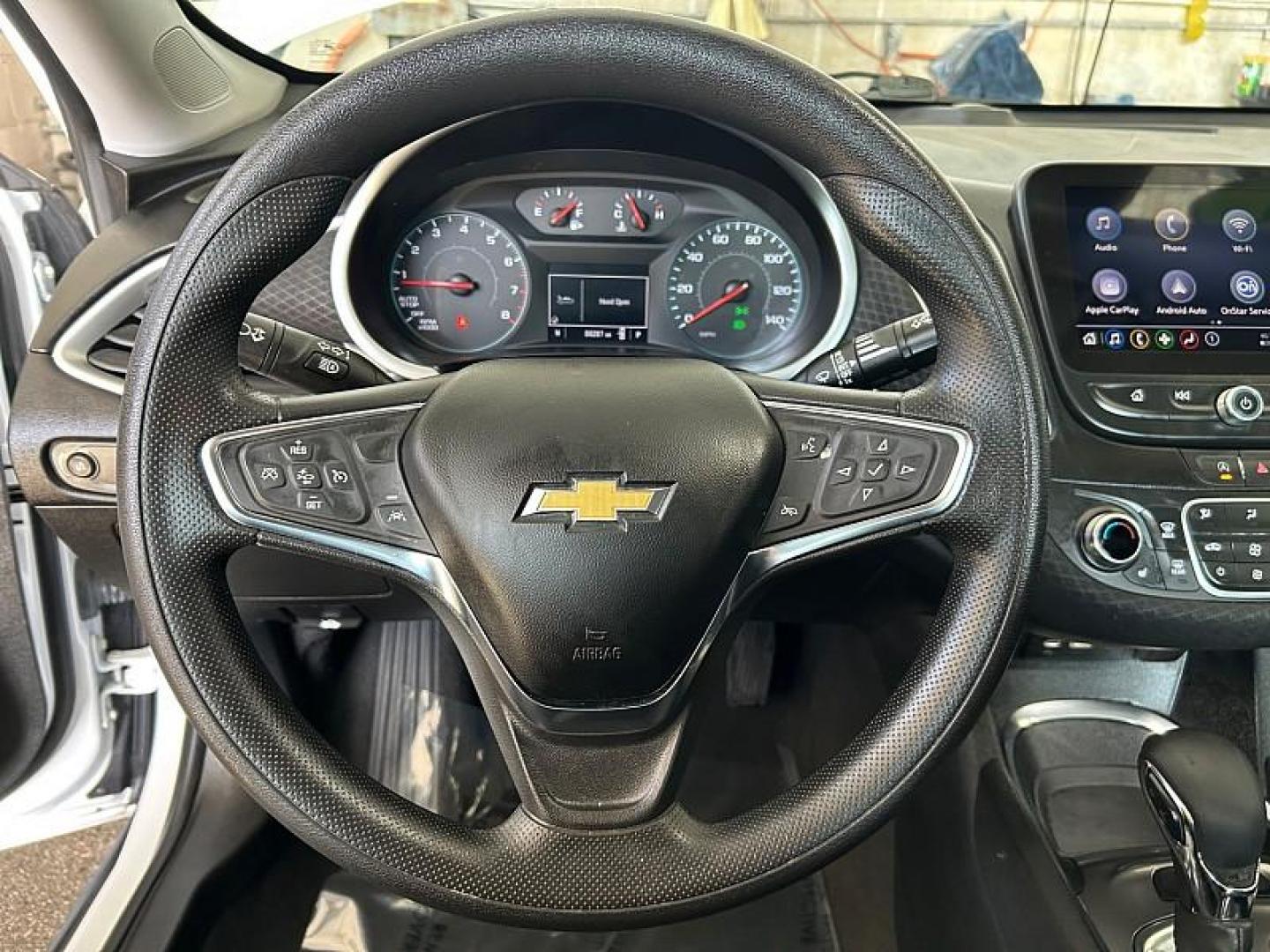 2023 WHITE Chevrolet Malibu (1G1ZD5ST7PF) with an 4-Cyl Turbo 1.5 Liter engine, Automatic CVT transmission, located at 412 Auto Vista Drive, Palmdale, CA, 93551, (661) 945-0620, 34.592636, -118.136681 - Photo#24