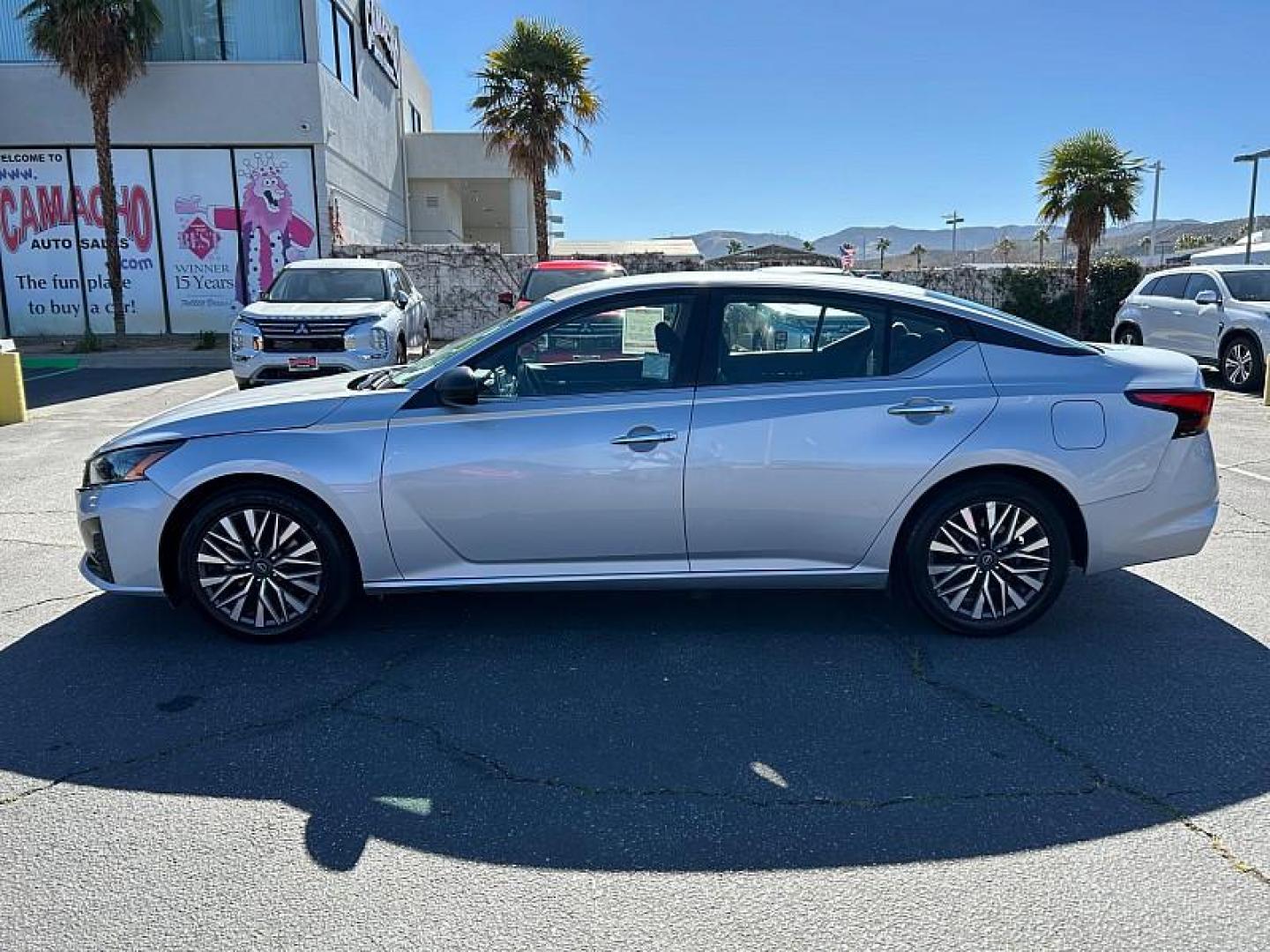 2024 SILVER Nissan Altima (1N4BL4DV4RN) with an 4-Cyl 2.5 Liter engine, Automatic Xtronic CVT transmission, located at 412 Auto Vista Drive, Palmdale, CA, 93551, (661) 945-0620, 34.592636, -118.136681 - Photo#11