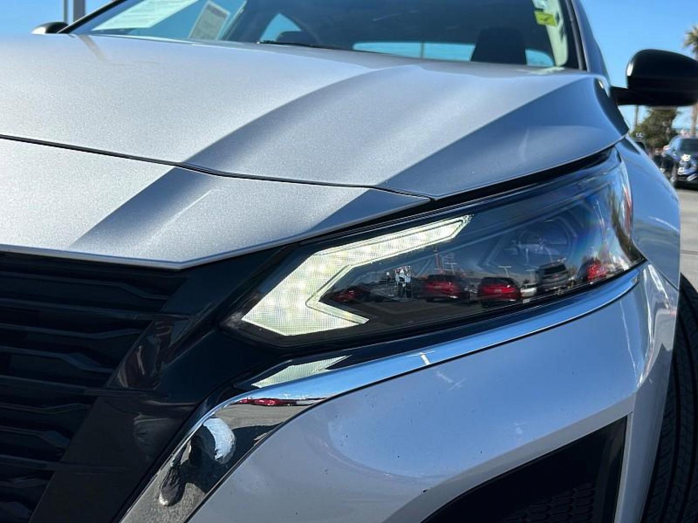 2024 SILVER Nissan Altima (1N4BL4DV4RN) with an 4-Cyl 2.5 Liter engine, Automatic Xtronic CVT transmission, located at 412 Auto Vista Drive, Palmdale, CA, 93551, (661) 945-0620, 34.592636, -118.136681 - Photo#15