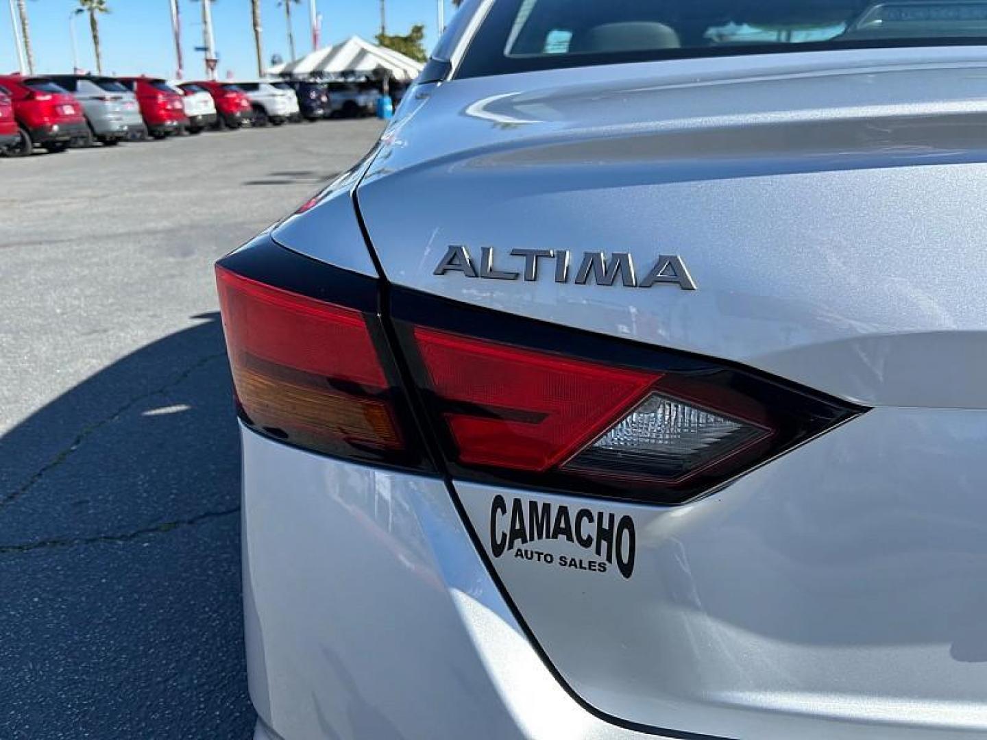 2024 SILVER Nissan Altima (1N4BL4DV4RN) with an 4-Cyl 2.5 Liter engine, Automatic Xtronic CVT transmission, located at 412 Auto Vista Drive, Palmdale, CA, 93551, (661) 945-0620, 34.592636, -118.136681 - Photo#30