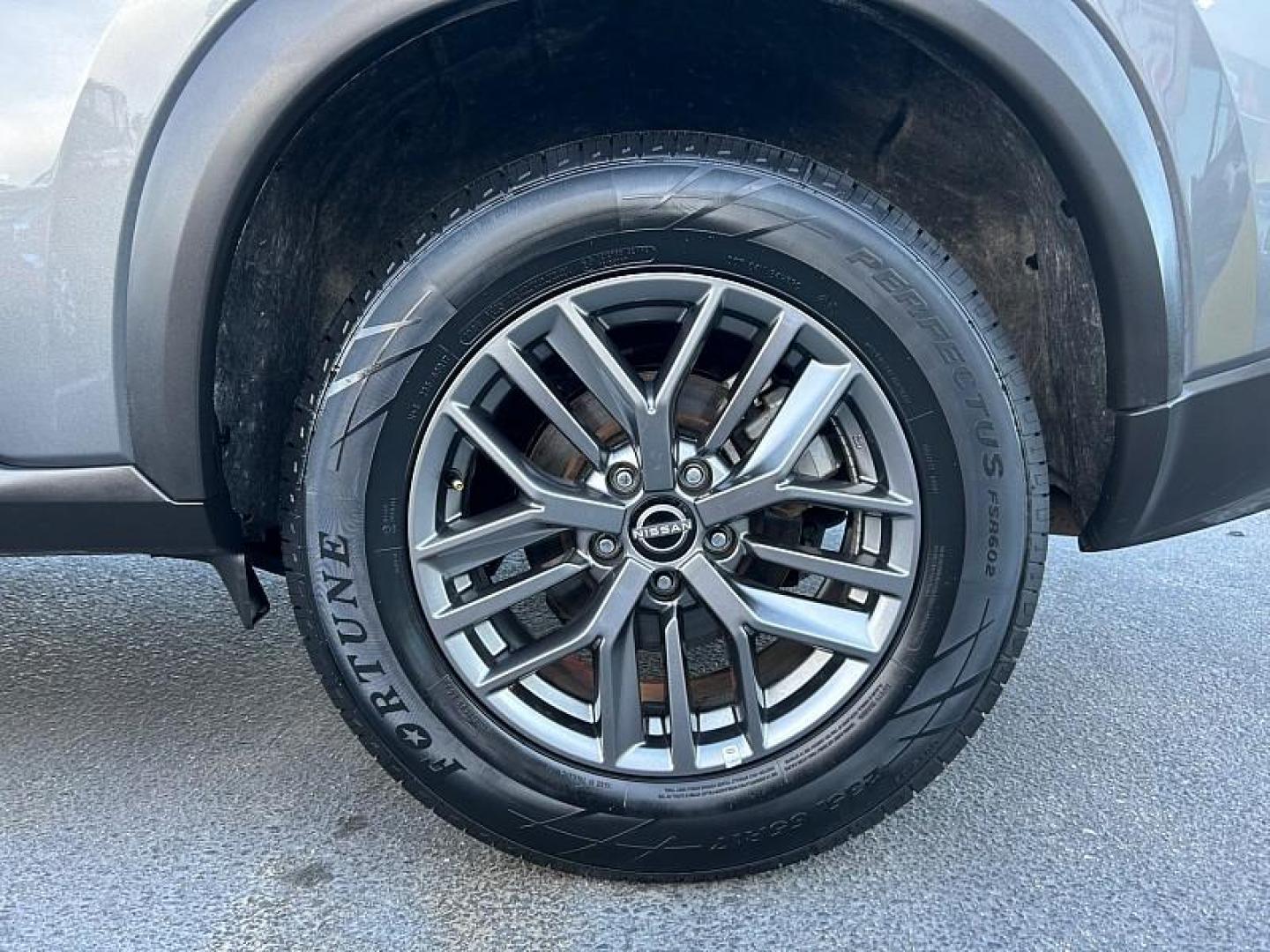 2023 GRAY Nissan Rogue (5N1BT3AB4PC) with an 3-Cyl Turbo 1.5 Liter engine, Automatic CVT w/Xtronic transmission, located at 412 Auto Vista Drive, Palmdale, CA, 93551, (661) 945-0620, 34.592636, -118.136681 - Photo#13