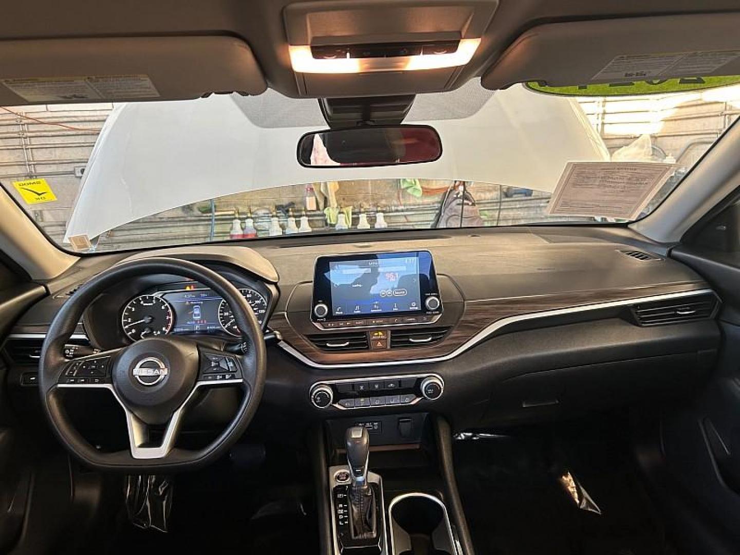 2024 SILVER Nissan Altima (1N4BL4DV3RN) with an 4-Cyl 2.5 Liter engine, Automatic Xtronic CVT transmission, located at 412 Auto Vista Drive, Palmdale, CA, 93551, (661) 945-0620, 34.592636, -118.136681 - Photo#47