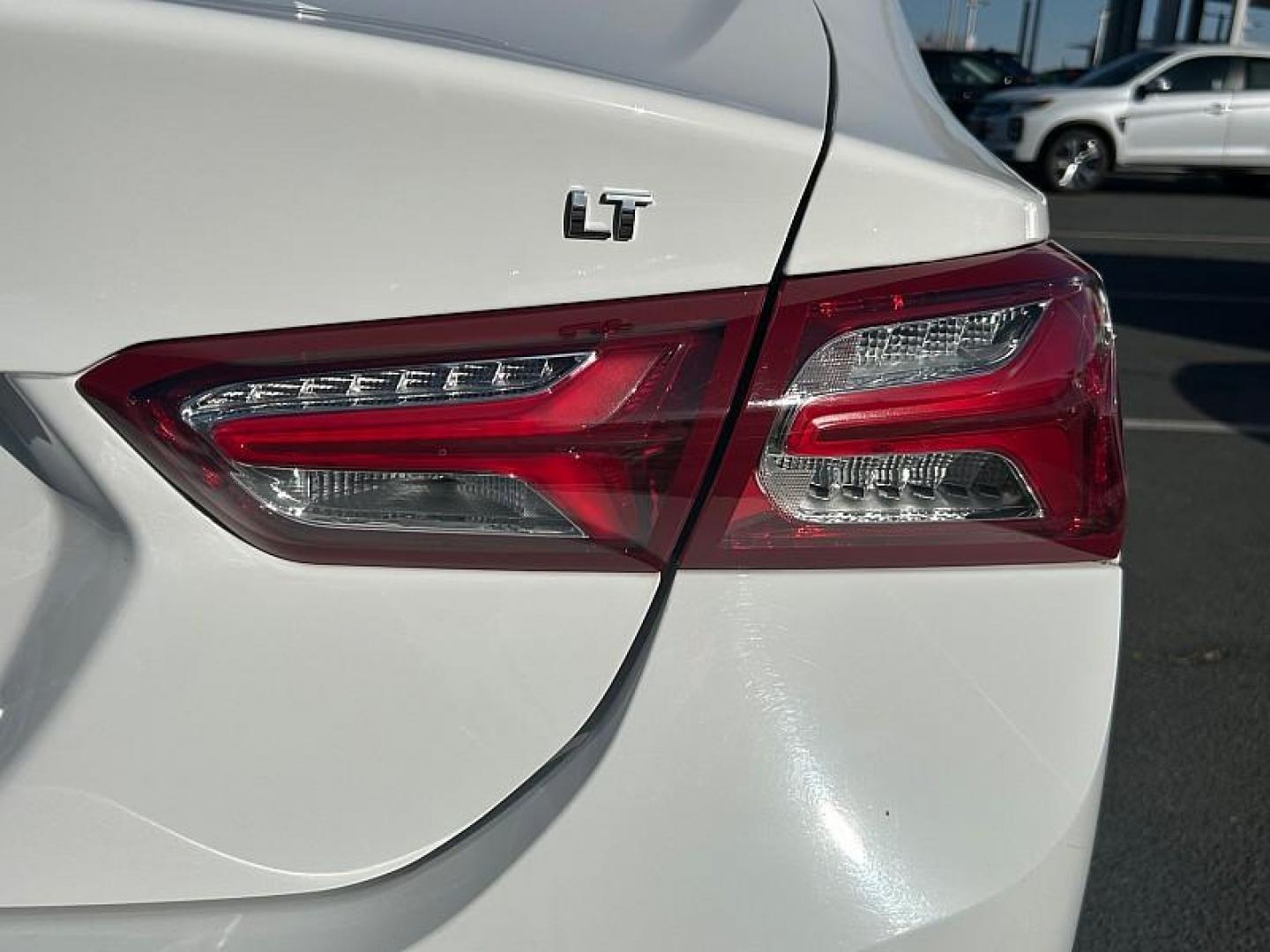 2024 WHITE Chevrolet Malibu (1G1ZE5ST4RF) with an 4-Cyl Turbo 1.5 Liter engine, Automatic CVT transmission, located at 412 Auto Vista Drive, Palmdale, CA, 93551, (661) 945-0620, 34.592636, -118.136681 - Photo#14