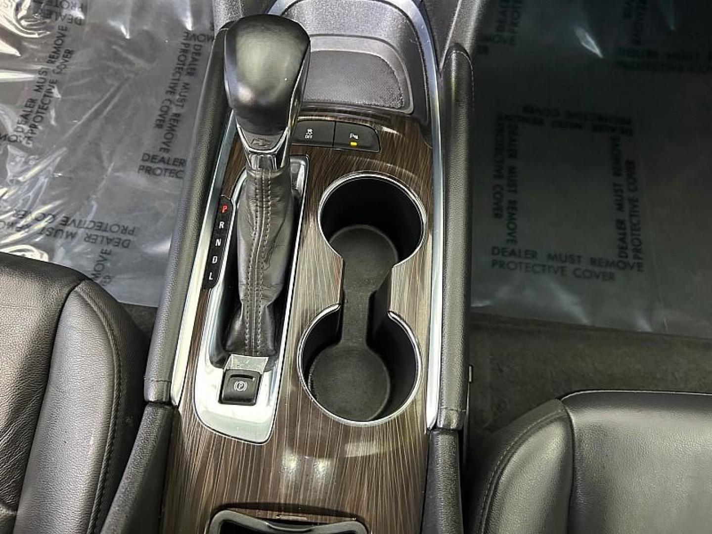 2024 WHITE Chevrolet Malibu (1G1ZE5ST4RF) with an 4-Cyl Turbo 1.5 Liter engine, Automatic CVT transmission, located at 412 Auto Vista Drive, Palmdale, CA, 93551, (661) 945-0620, 34.592636, -118.136681 - Photo#21