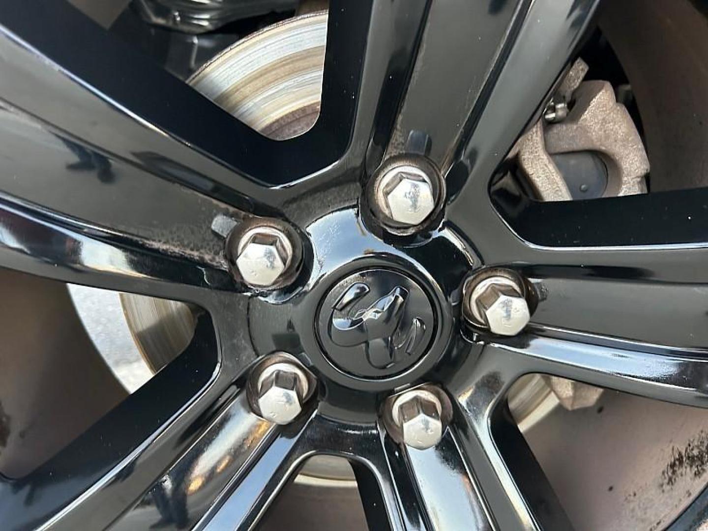 2024 SILVER Ram 1500 Classic 2WD (1C6RR6LG1RS) with an 6-Cyl 3.6 Liter engine, Automatic 8-Spd transmission, located at 412 Auto Vista Drive, Palmdale, CA, 93551, (661) 945-0620, 34.592636, -118.136681 - Photo#15