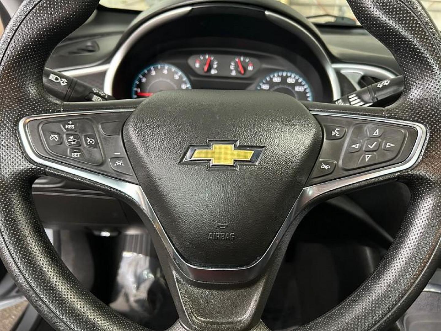 2024 GRAY Chevrolet Malibu (1G1ZD5ST6RF) with an 4-Cyl Turbo 1.5 Liter engine, Automatic CVT transmission, located at 412 Auto Vista Drive, Palmdale, CA, 93551, (661) 945-0620, 34.592636, -118.136681 - Photo#15