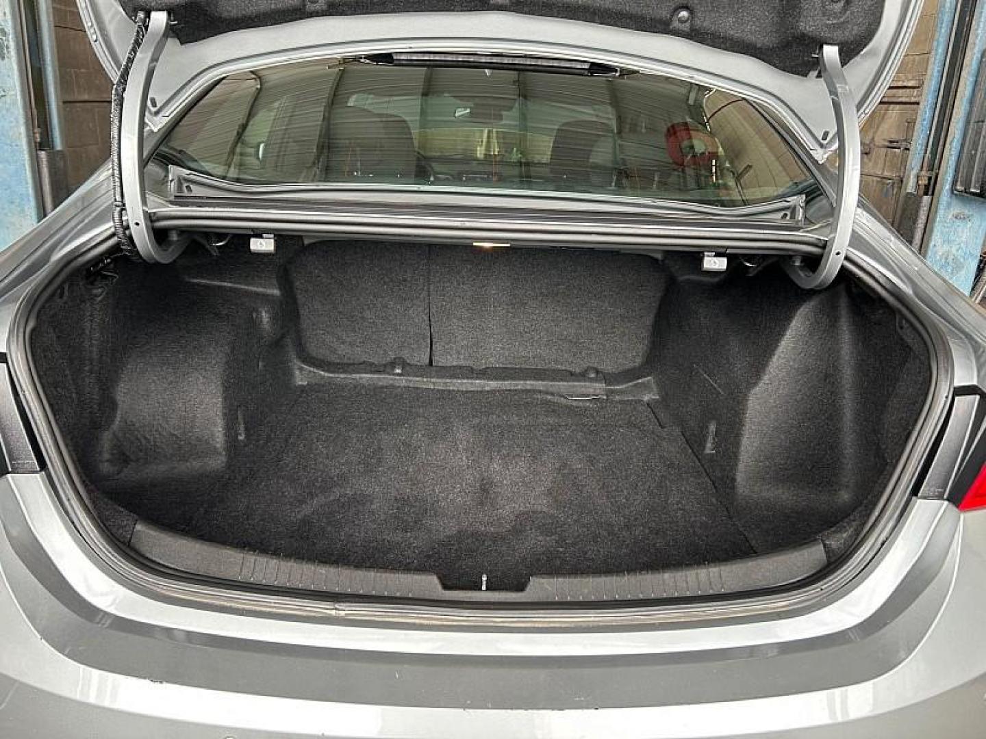 2024 GRAY Chevrolet Malibu (1G1ZD5ST6RF) with an 4-Cyl Turbo 1.5 Liter engine, Automatic CVT transmission, located at 412 Auto Vista Drive, Palmdale, CA, 93551, (661) 945-0620, 34.592636, -118.136681 - Photo#19