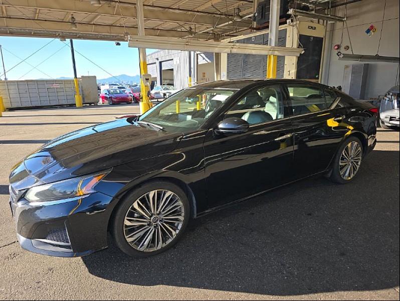 photo of 2023 Nissan Altima 