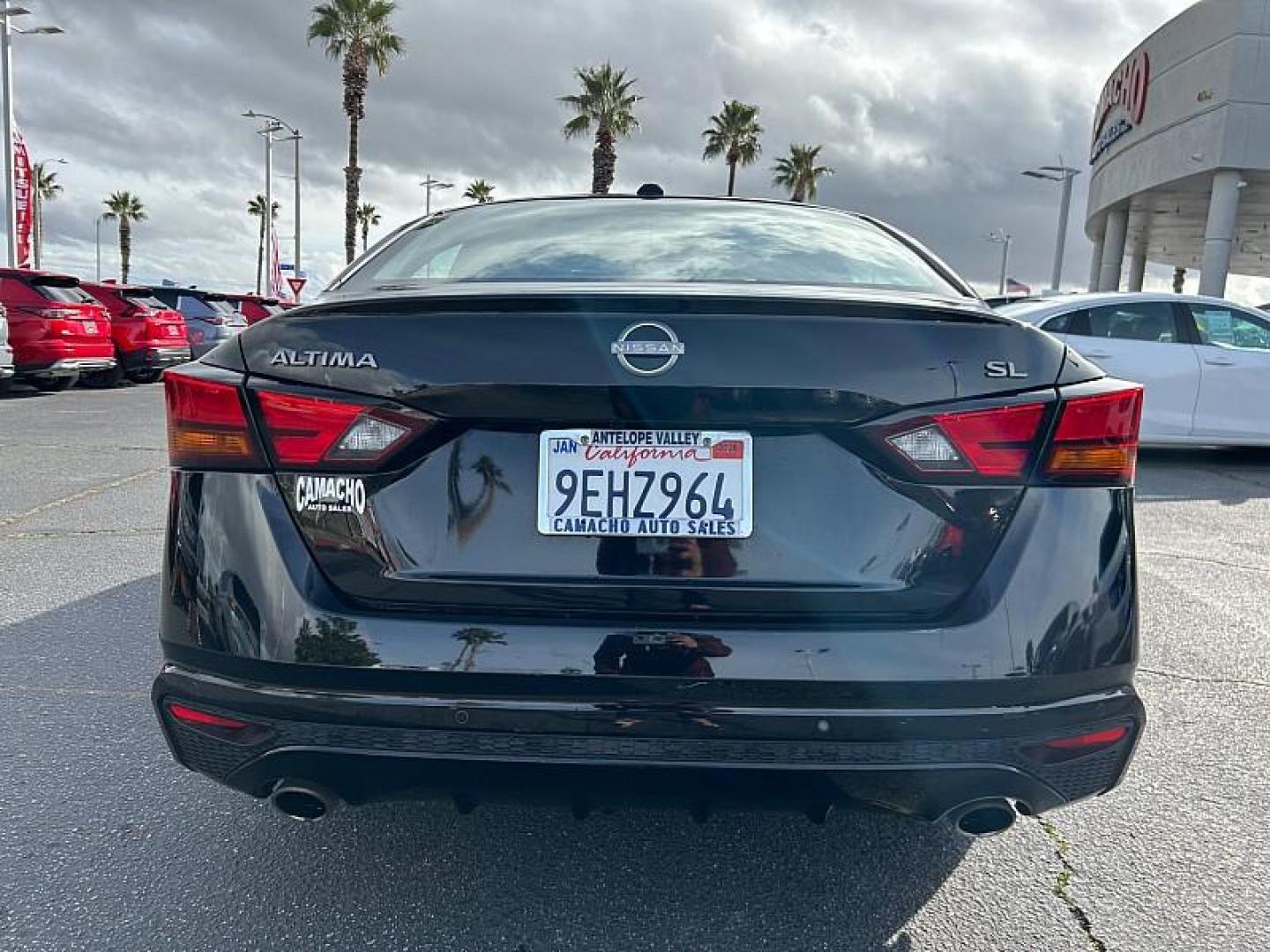 2023 BLACK Nissan Altima (1N4BL4EV1PN) with an 4-Cyl 2.5 Liter engine, Automatic Xtronic CVT transmission, located at 412 Auto Vista Drive, Palmdale, CA, 93551, (661) 945-0620, 34.592636, -118.136681 - Photo#5