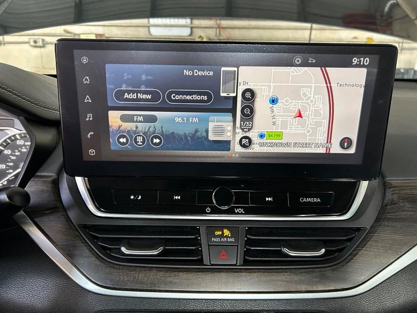 2023 BLACK Nissan Altima (1N4BL4EV1PN) with an 4-Cyl 2.5 Liter engine, Automatic Xtronic CVT transmission, located at 412 Auto Vista Drive, Palmdale, CA, 93551, (661) 945-0620, 34.592636, -118.136681 - Photo#21