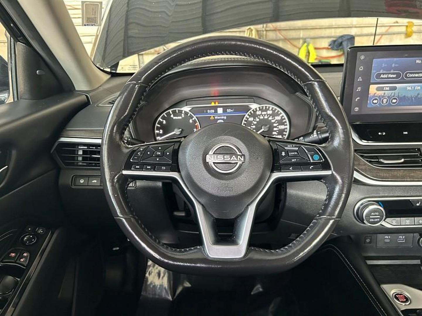 2023 BLACK Nissan Altima (1N4BL4EV1PN) with an 4-Cyl 2.5 Liter engine, Automatic Xtronic CVT transmission, located at 412 Auto Vista Drive, Palmdale, CA, 93551, (661) 945-0620, 34.592636, -118.136681 - Photo#22