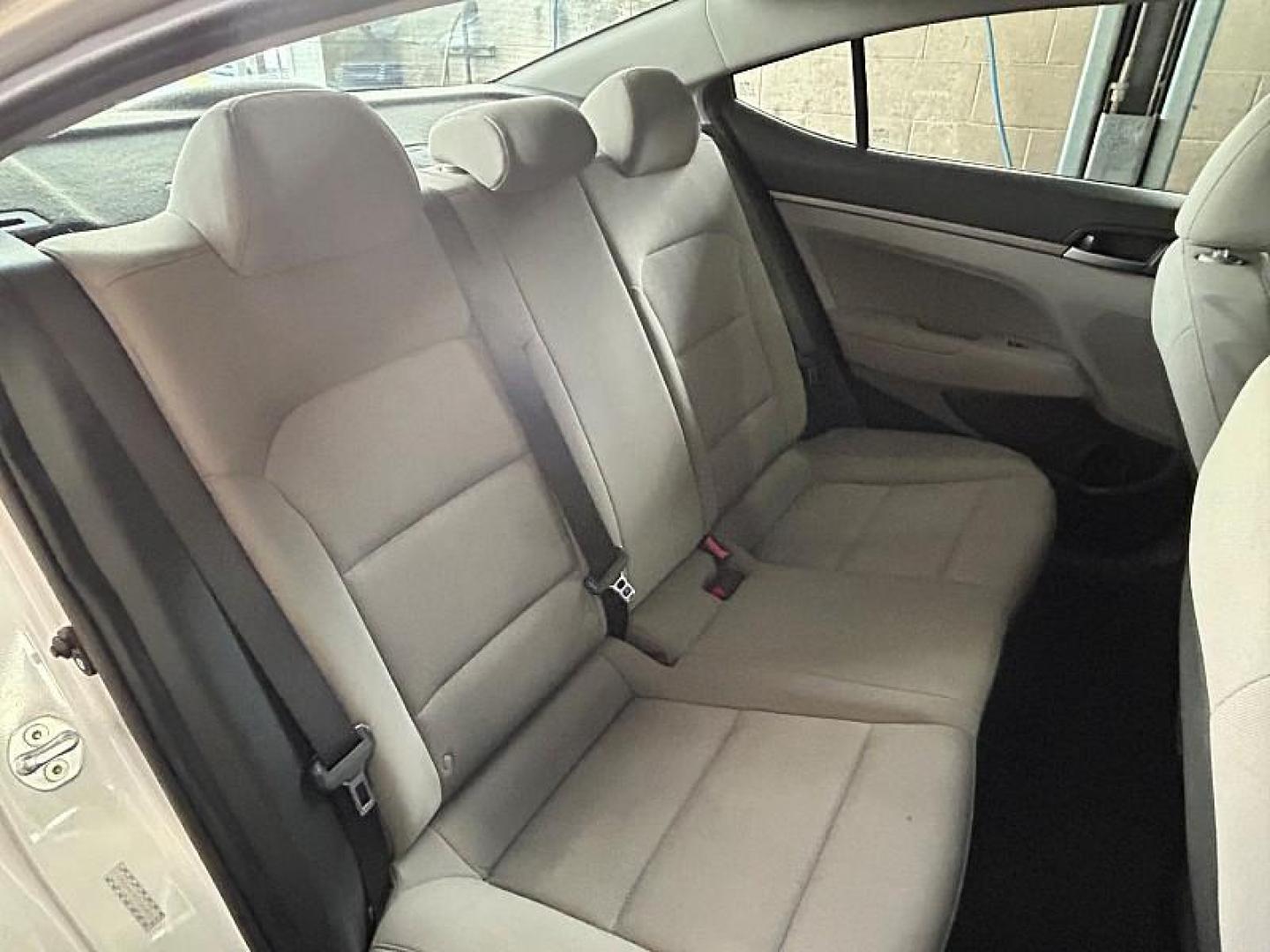 2018 SILVER Hyundai Elantra (KMHD84LF6JU) with an 4-Cyl 2.0 Liter engine, Auto 6-Spd Shiftronic transmission, located at 412 Auto Vista Drive, Palmdale, CA, 93551, (661) 945-0620, 34.592636, -118.136681 - Photo#28