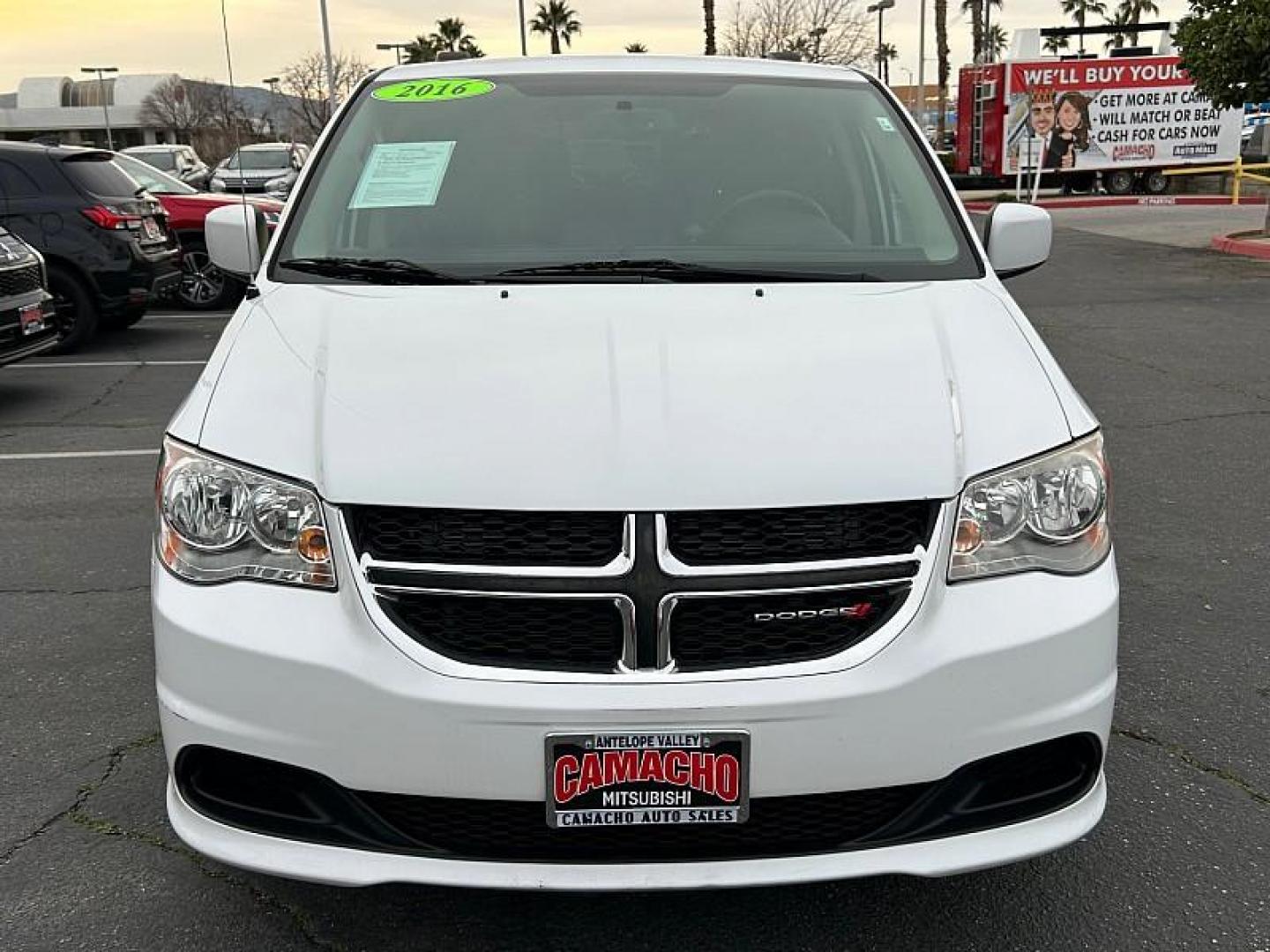 2016 WHITE Dodge Grand Caravan (2C4RDGCG6GR) with an V6 Flex Fuel 3.6 Liter engine, Automatic 6-Spd transmission, located at 412 Auto Vista Drive, Palmdale, CA, 93551, (661) 945-0620, 34.592636, -118.136681 - Photo#1