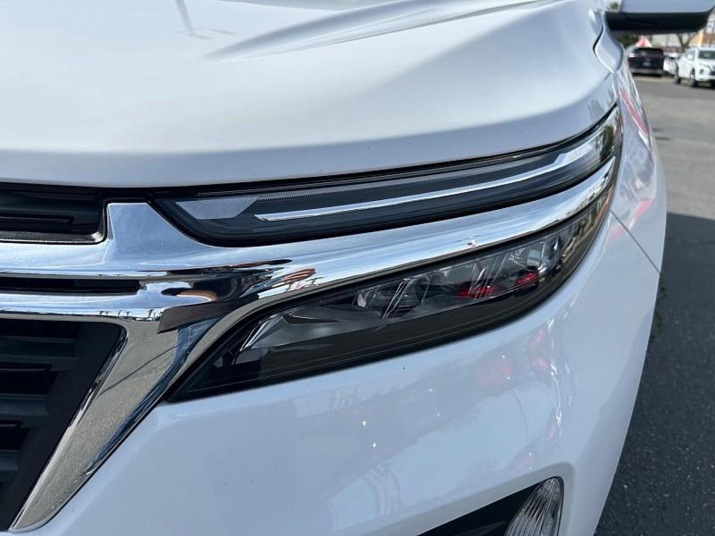 2024 WHITE Chevrolet Equinox (3GNAXUEG9RL) with an 4-Cyl Turbo 1.5 Liter engine, Automatic 6-Spd w/Overdrive transmission, located at 412 Auto Vista Drive, Palmdale, CA, 93551, (661) 945-0620, 34.592636, -118.136681 - Photo#7