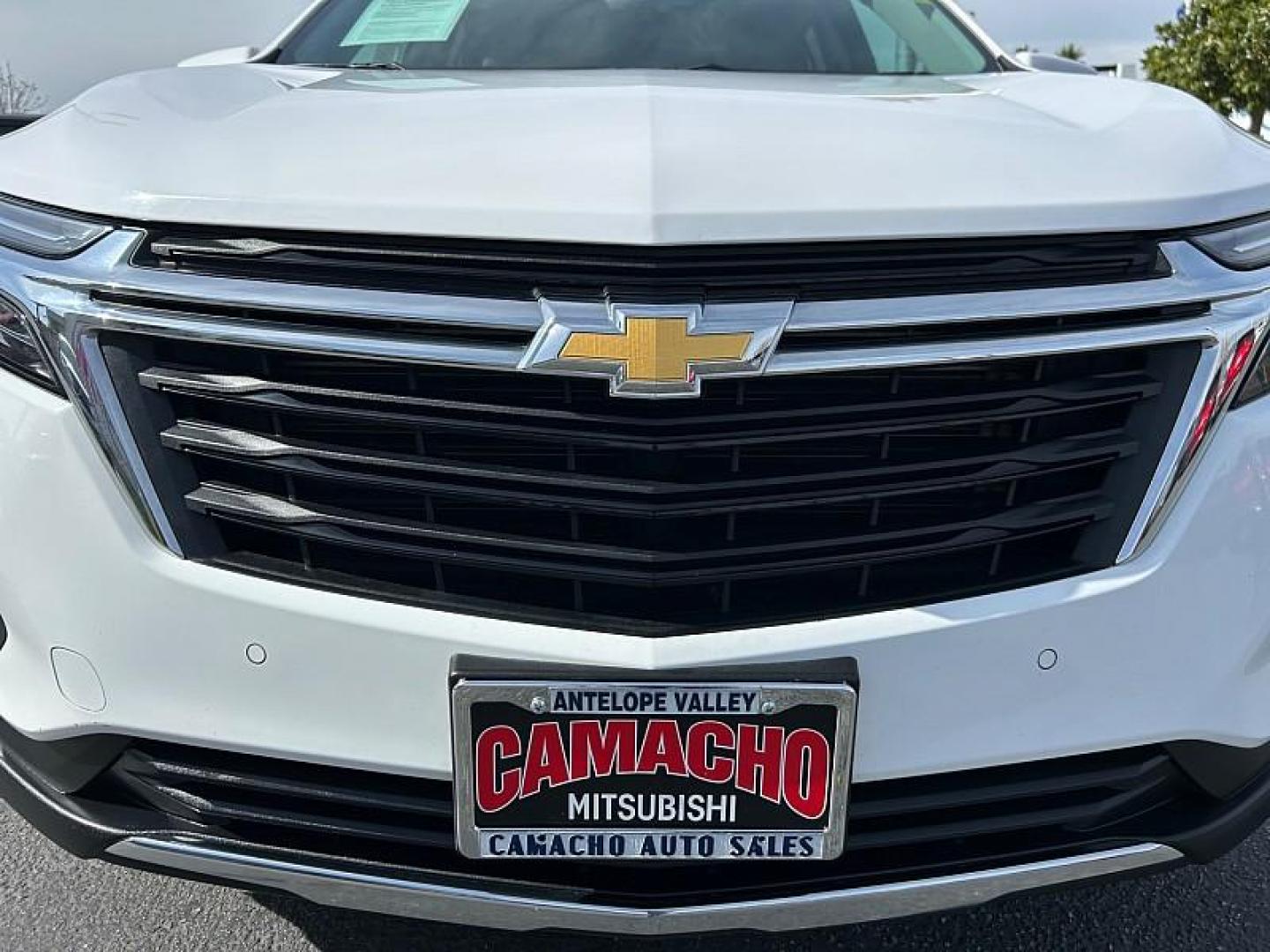 2024 WHITE Chevrolet Equinox (3GNAXUEG9RL) with an 4-Cyl Turbo 1.5 Liter engine, Automatic 6-Spd w/Overdrive transmission, located at 412 Auto Vista Drive, Palmdale, CA, 93551, (661) 945-0620, 34.592636, -118.136681 - Photo#8