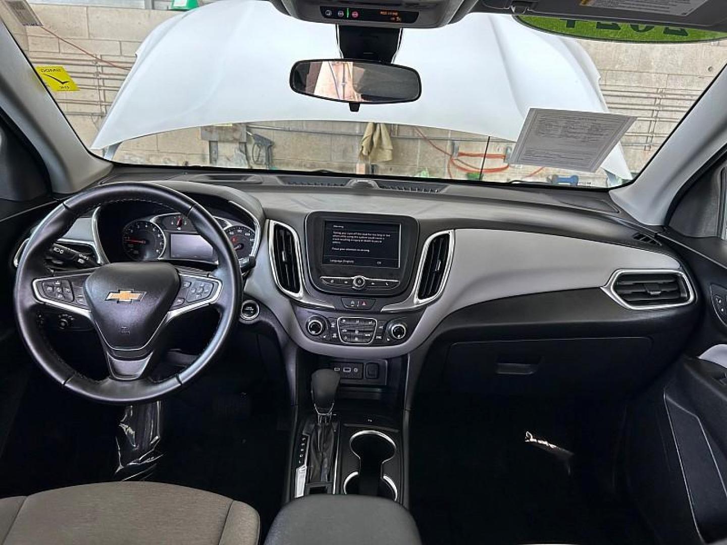 2024 WHITE Chevrolet Equinox (3GNAXUEG9RL) with an 4-Cyl Turbo 1.5 Liter engine, Automatic 6-Spd w/Overdrive transmission, located at 412 Auto Vista Drive, Palmdale, CA, 93551, (661) 945-0620, 34.592636, -118.136681 - Photo#18