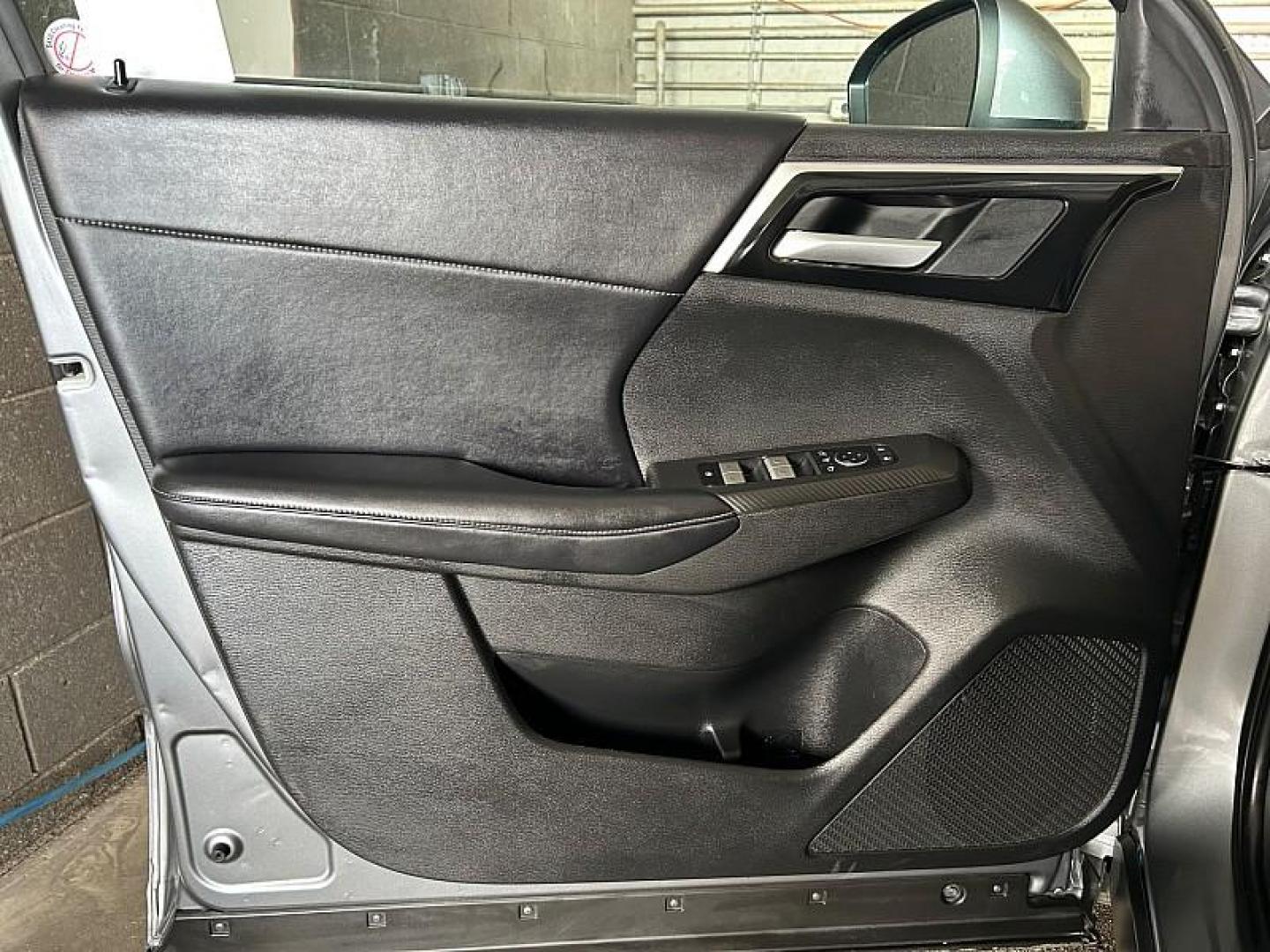 2024 SILVER Mitsubishi Outlander (JA4J3VA80RZ) with an 4-Cyl 2.5 Liter engine, Automatic CVT transmission, located at 412 Auto Vista Drive, Palmdale, CA, 93551, (661) 945-0620, 34.592636, -118.136681 - Photo#16