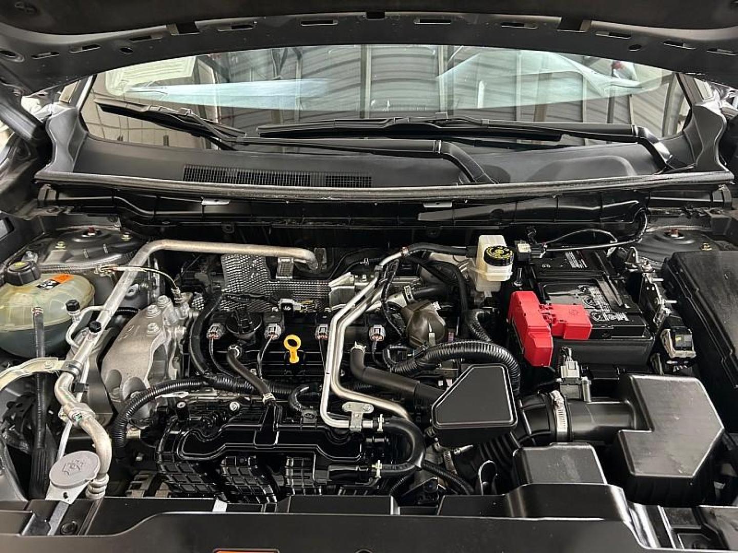 2024 SILVER Mitsubishi Outlander (JA4J3VA80RZ) with an 4-Cyl 2.5 Liter engine, Automatic CVT transmission, located at 412 Auto Vista Drive, Palmdale, CA, 93551, (661) 945-0620, 34.592636, -118.136681 - Photo#30